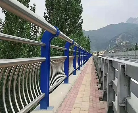 桥梁护栏
