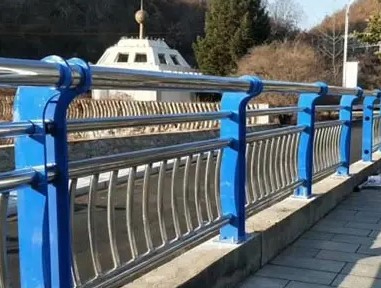 桥梁护栏