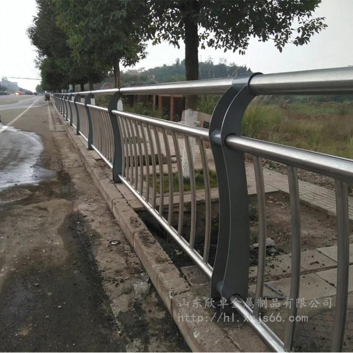 道路防撞护栏
