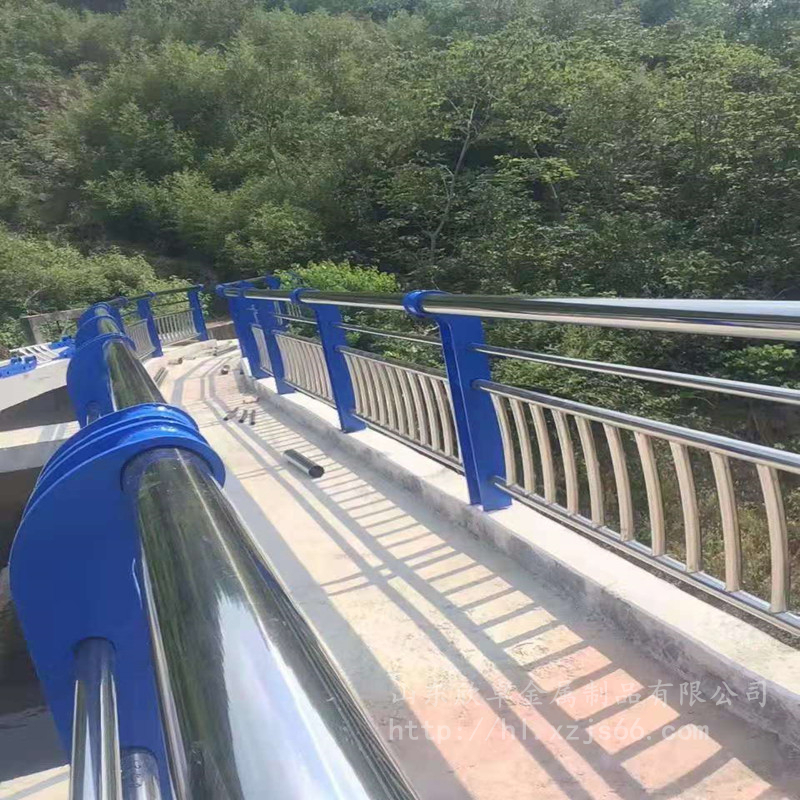 不锈钢桥梁护栏