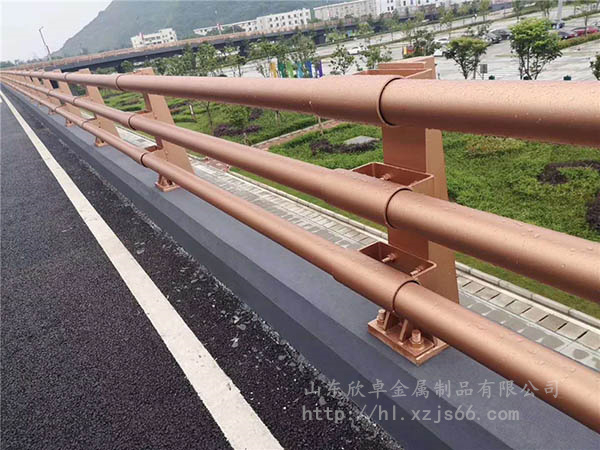 桥梁防撞护栏