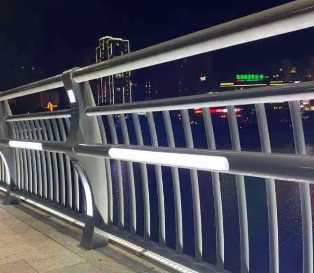 灯光护栏